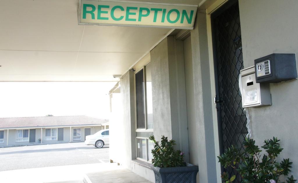 Golden Palms Motel Geelong Esterno foto